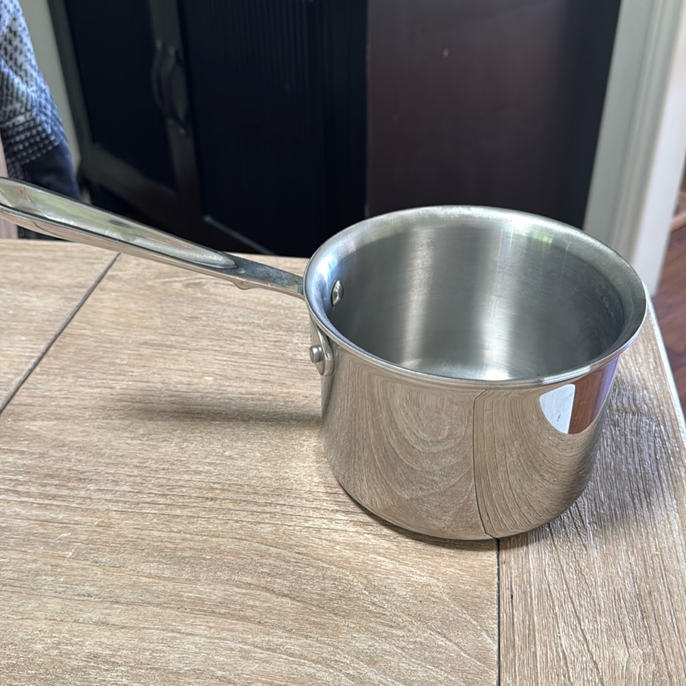 All Clad D5 stainless steel 2 quart pan